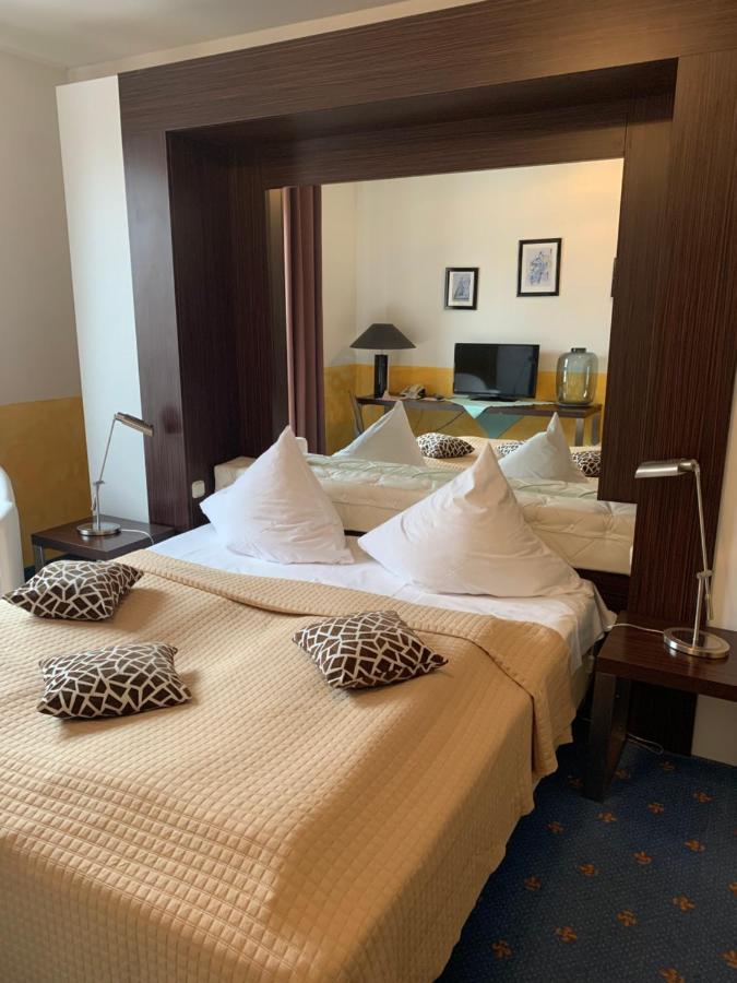 Hotel Ristorante La Terrazza Planegg Εξωτερικό φωτογραφία