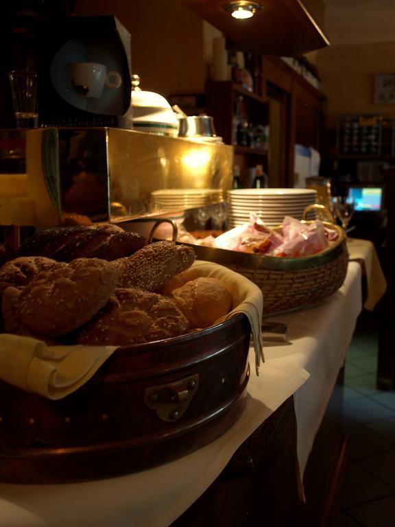 Hotel Ristorante La Terrazza Planegg Εξωτερικό φωτογραφία