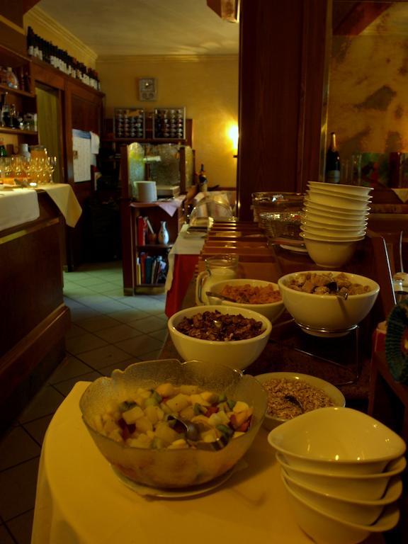 Hotel Ristorante La Terrazza Planegg Εξωτερικό φωτογραφία